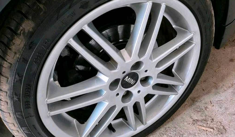
								Mini Cooper – Park Lane full									